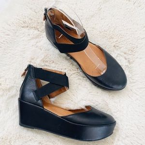 Gentle Souls Nyssa Ankle Strap Platform Pump